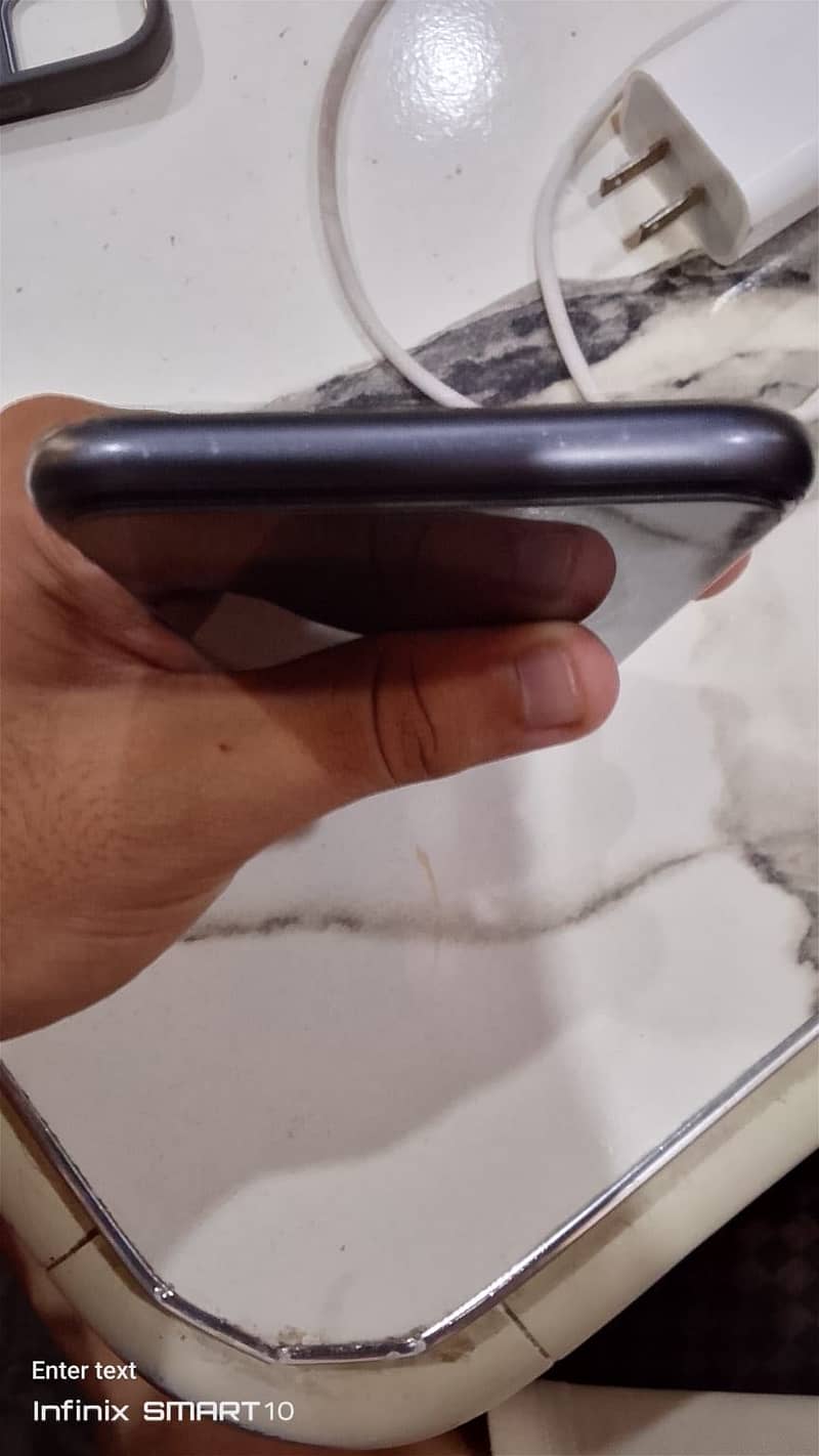 Apple iPhone 11 6