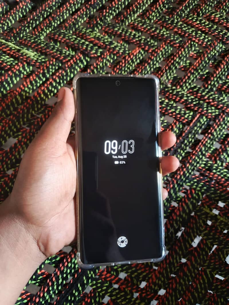 Tecno CAMON 30S 1
