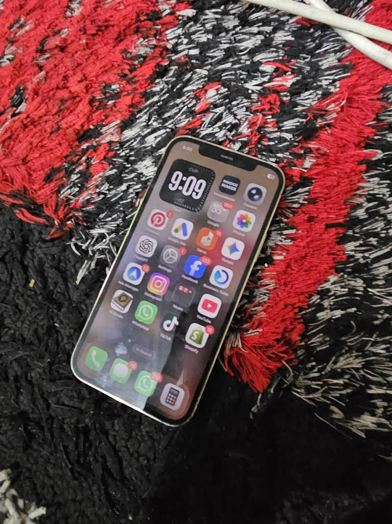 Apple iPhone 12 Pro 256GB Gold 92% Battery 10/10 Scratchless 1