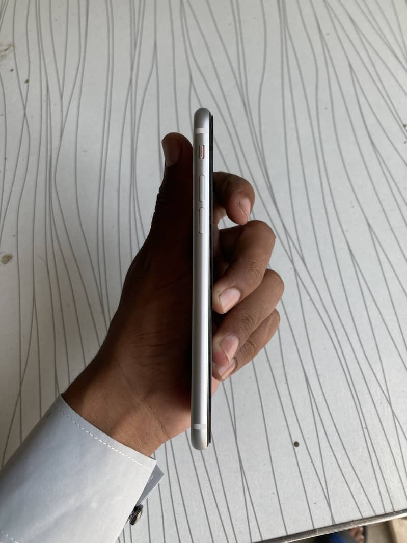 Apple iPhone SE 4
