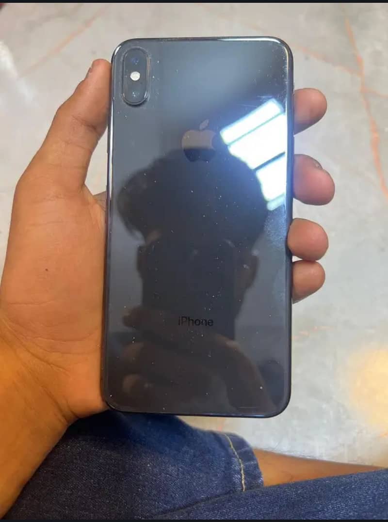 iPhone xs max 3