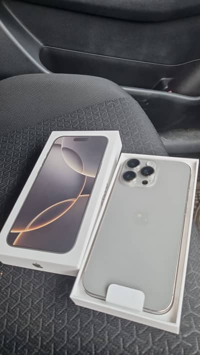 Apple iPhone 16 Pro Max