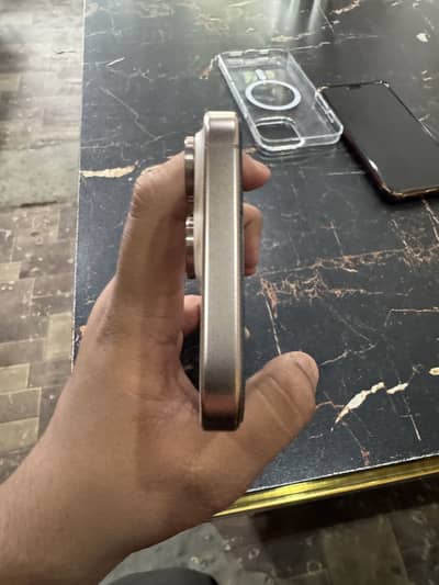 Apple iPhone 16 Pro Max
