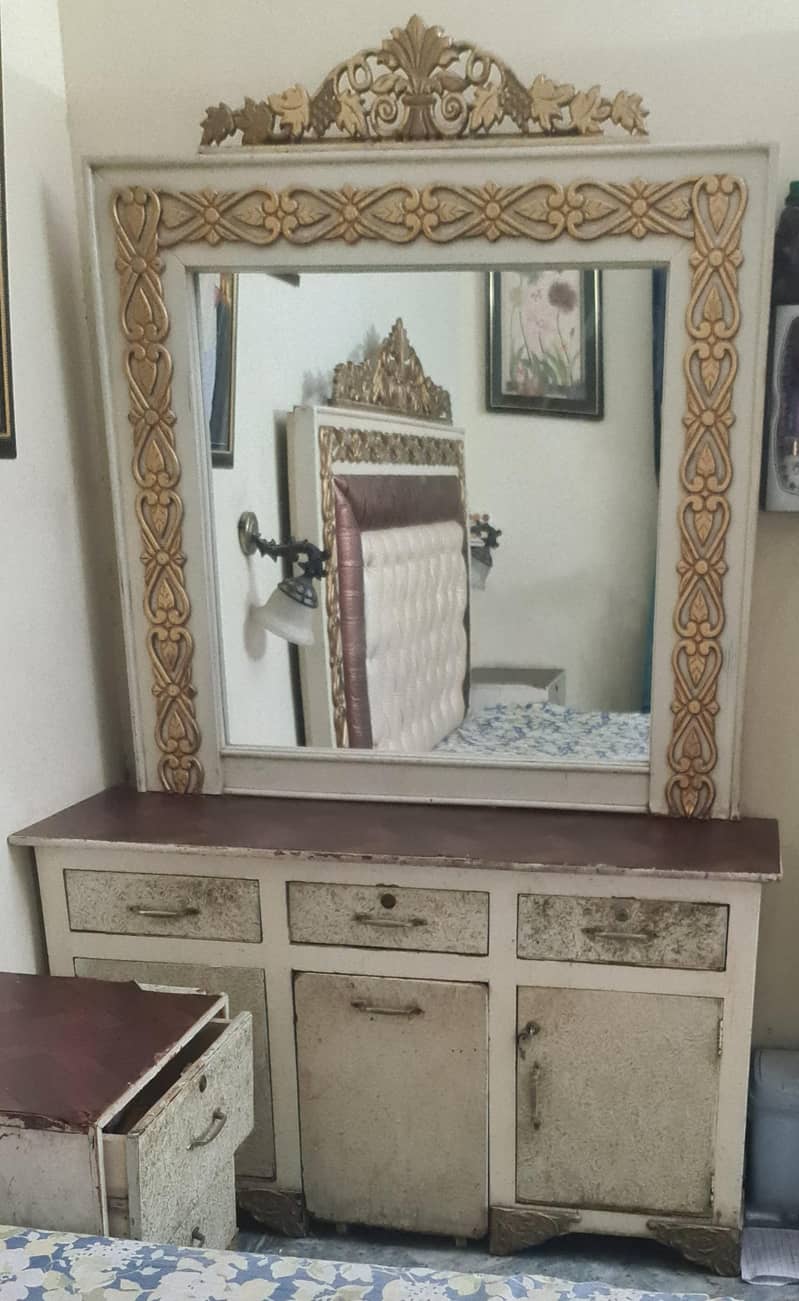 Bed and Dressing 1