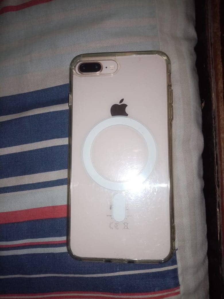 Apple iPhone 8 Plus 5