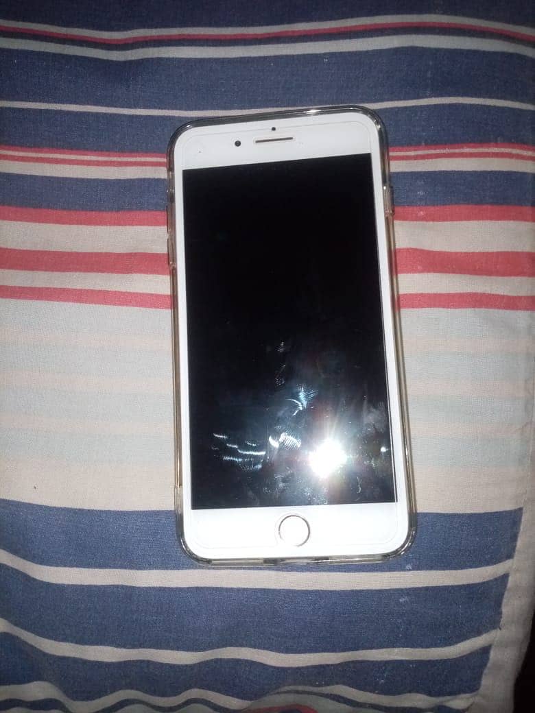 Apple iPhone 8 Plus 6