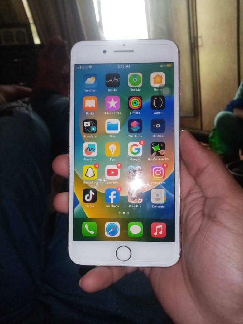 Apple iPhone 8 Plus 7