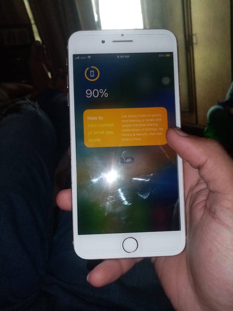 Apple iPhone 8 Plus 13