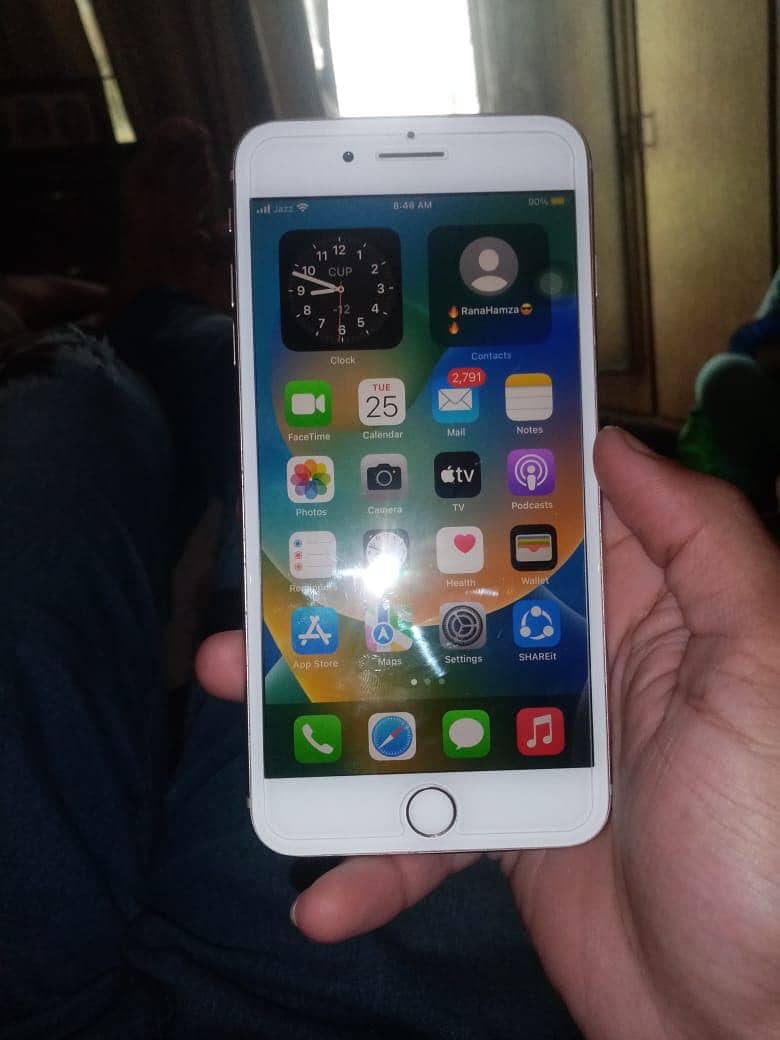 Apple iPhone 8 Plus 15