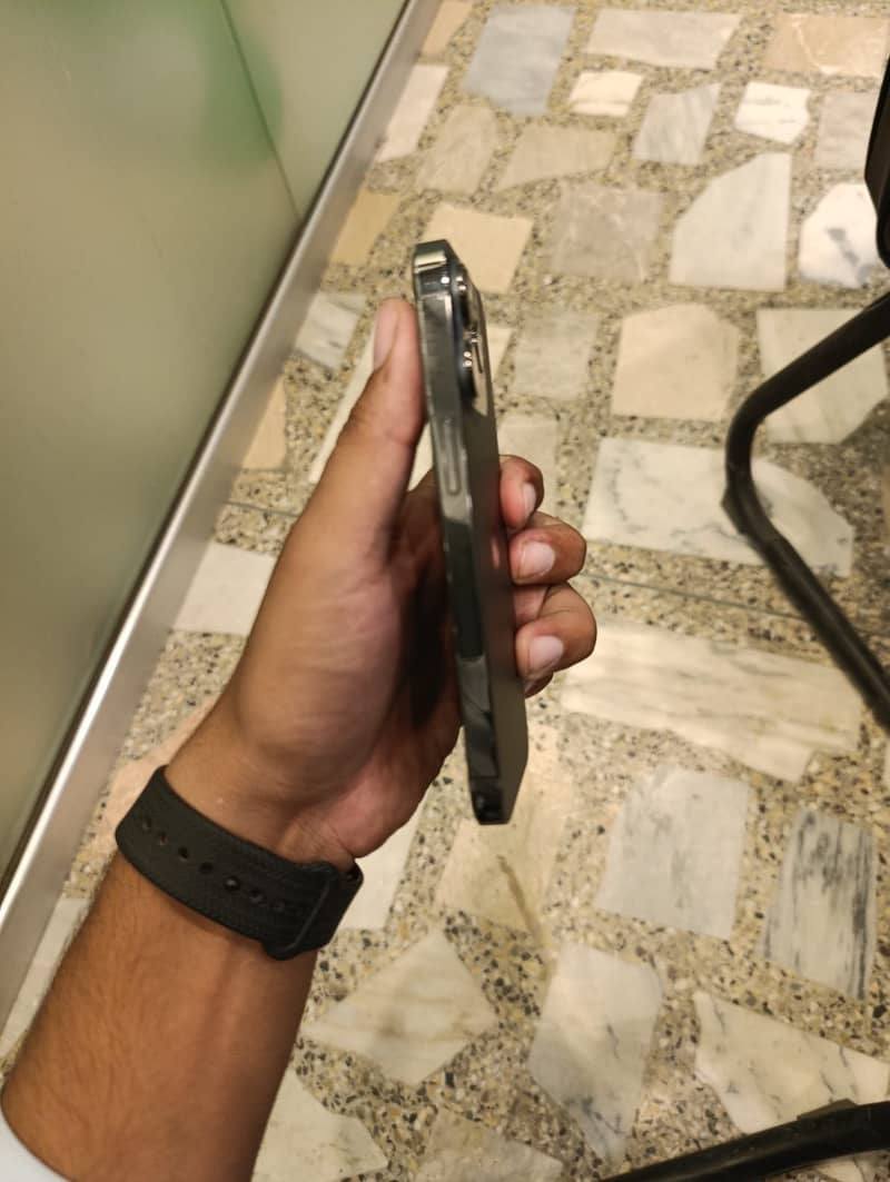 Apple iPhone 13 Pro 1