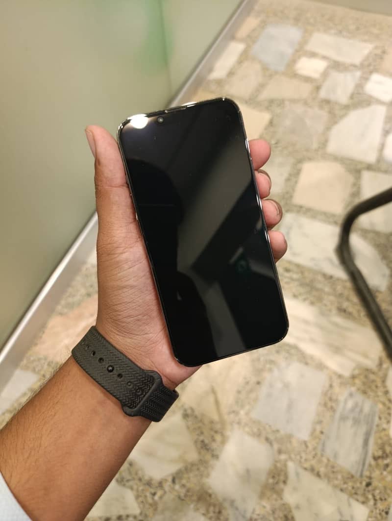 Apple iPhone 13 Pro 6