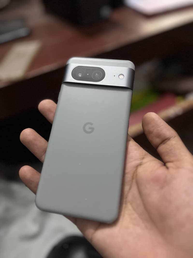 Google Pixel 8 1