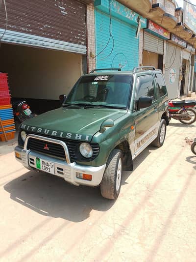 Mitsubishi Pajero Mini 2009