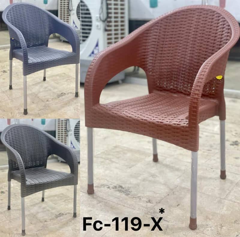 PLASTIC CHAIRS & TABLE 14