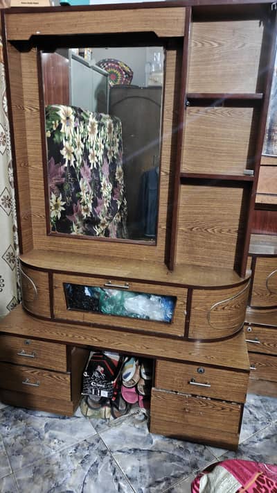 DRESSING AND 2 Drawer