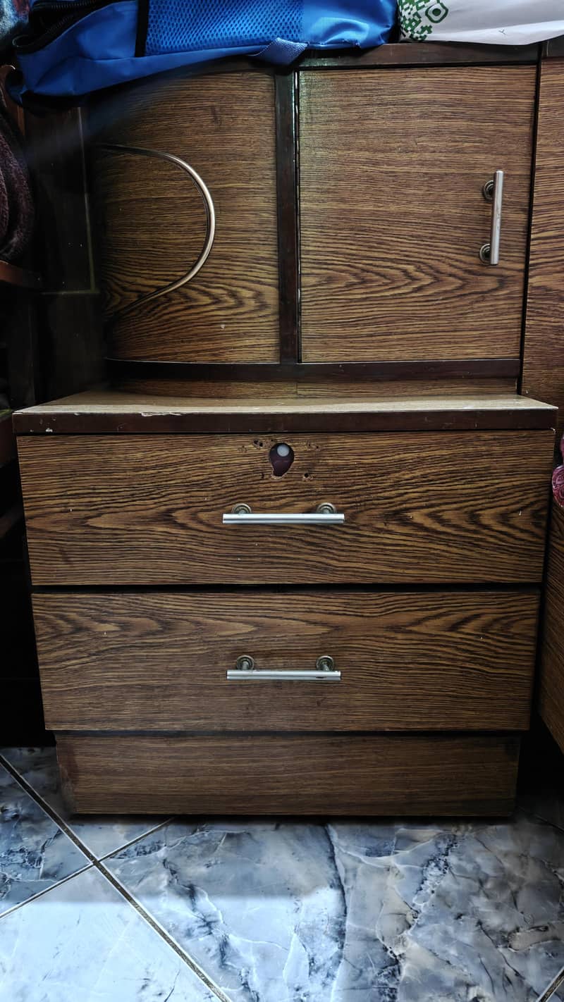 DRESSING AND 2 Drawer 2