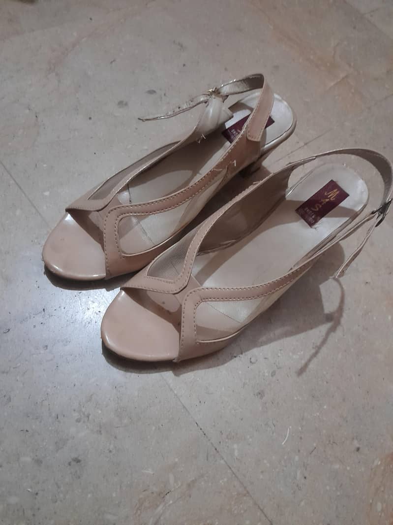 Beige Block Heel 3