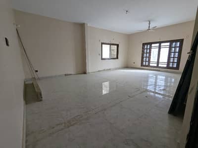 Gulshan-E-Iqbal - Block 10 House Sized 400 Square Yards For Rent