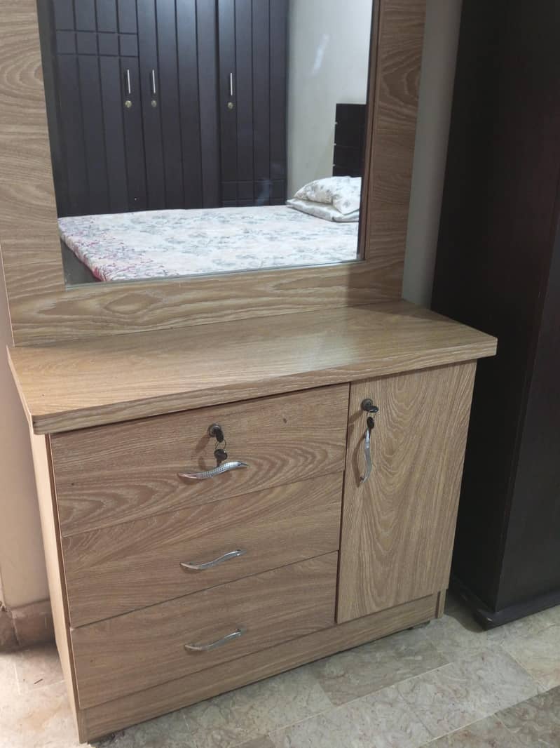 Dressing table 1