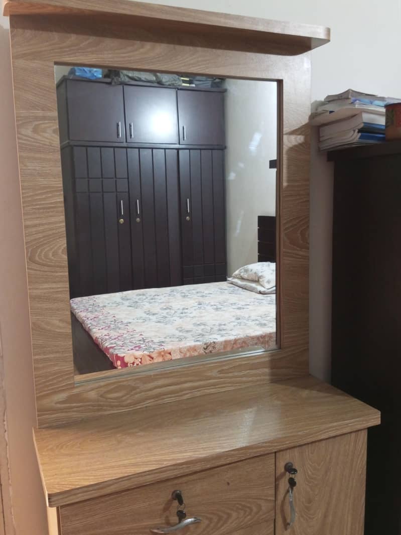Dressing table 2