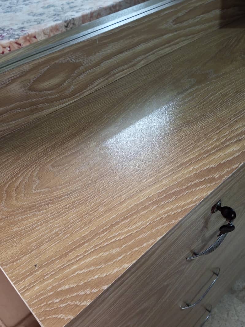Dressing table 3