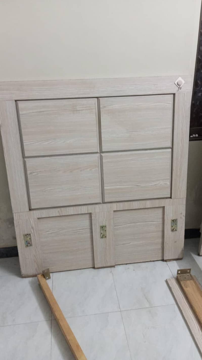 TwoSingle bed 0