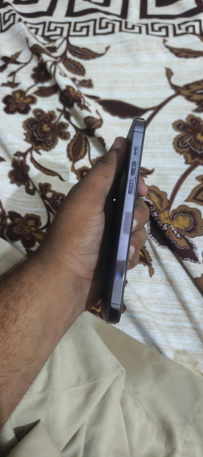 Apple iPhone 14 Pro Max 3