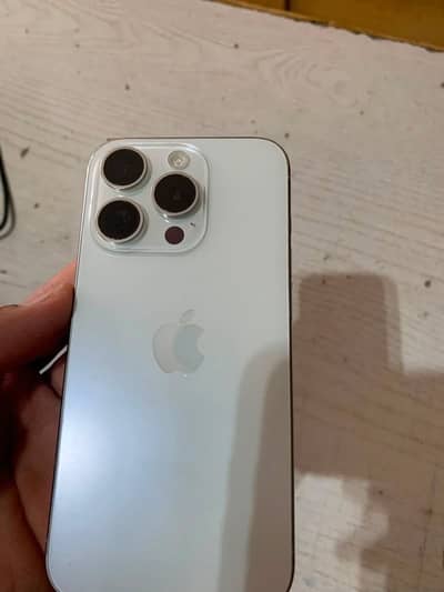 Apple iPhone 15 Pro