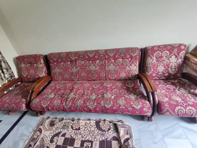 Premier Taali Wooden antique Sofa Set along with Table