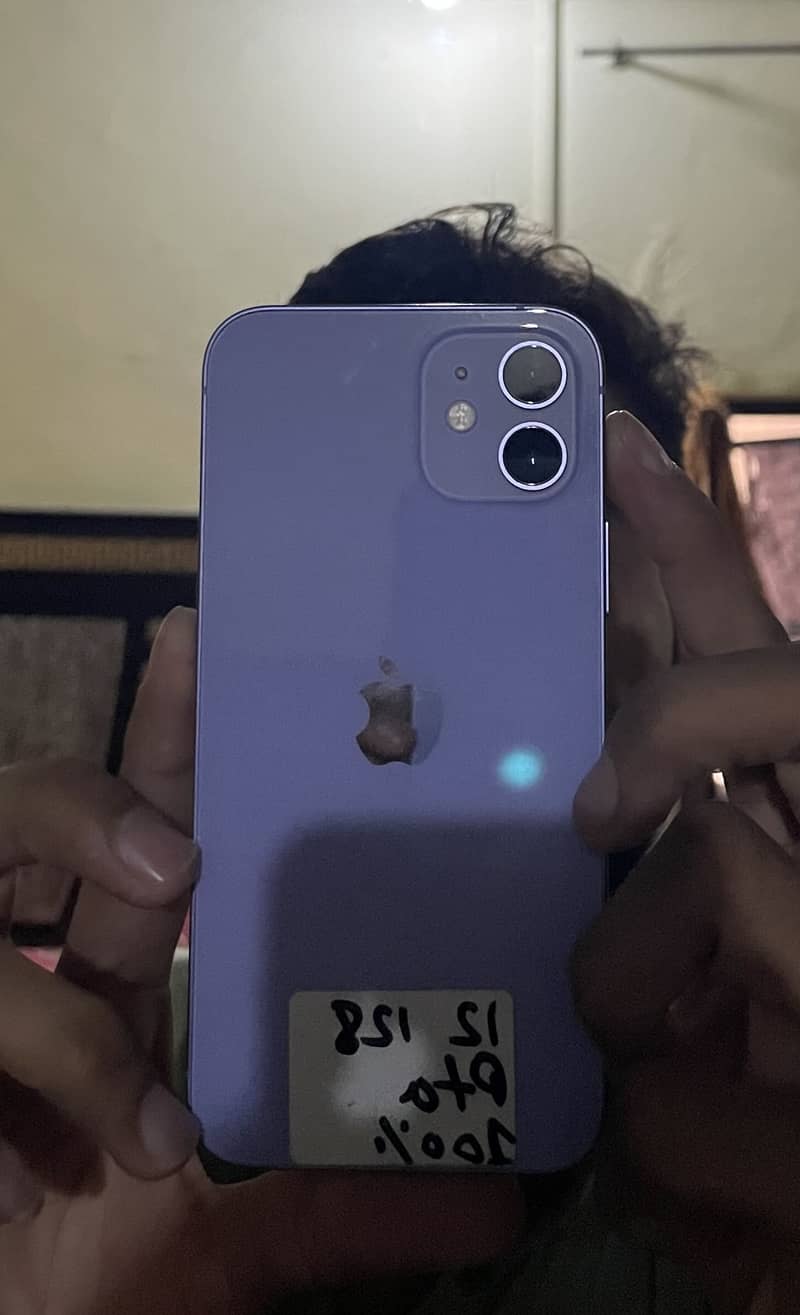 Apple iPhone 12 0