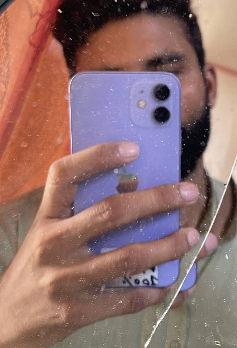 Apple iPhone 12 1