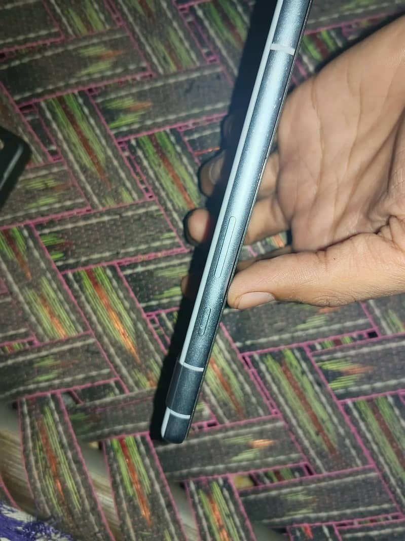 Google Pixel 7a 1