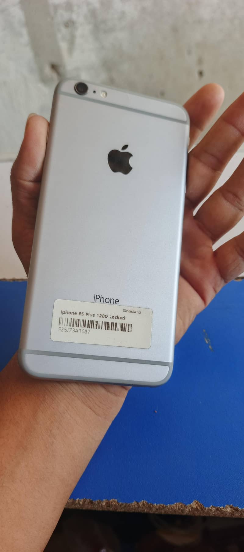 Apple iPhone 6S Plus 5