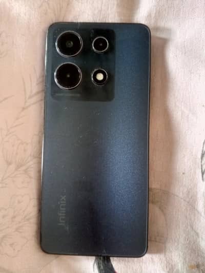 Infinix Note 30. . . . 8/256
