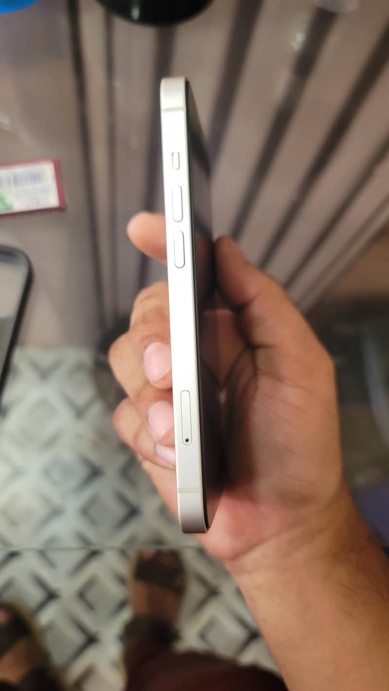 Apple iPhone 14 2