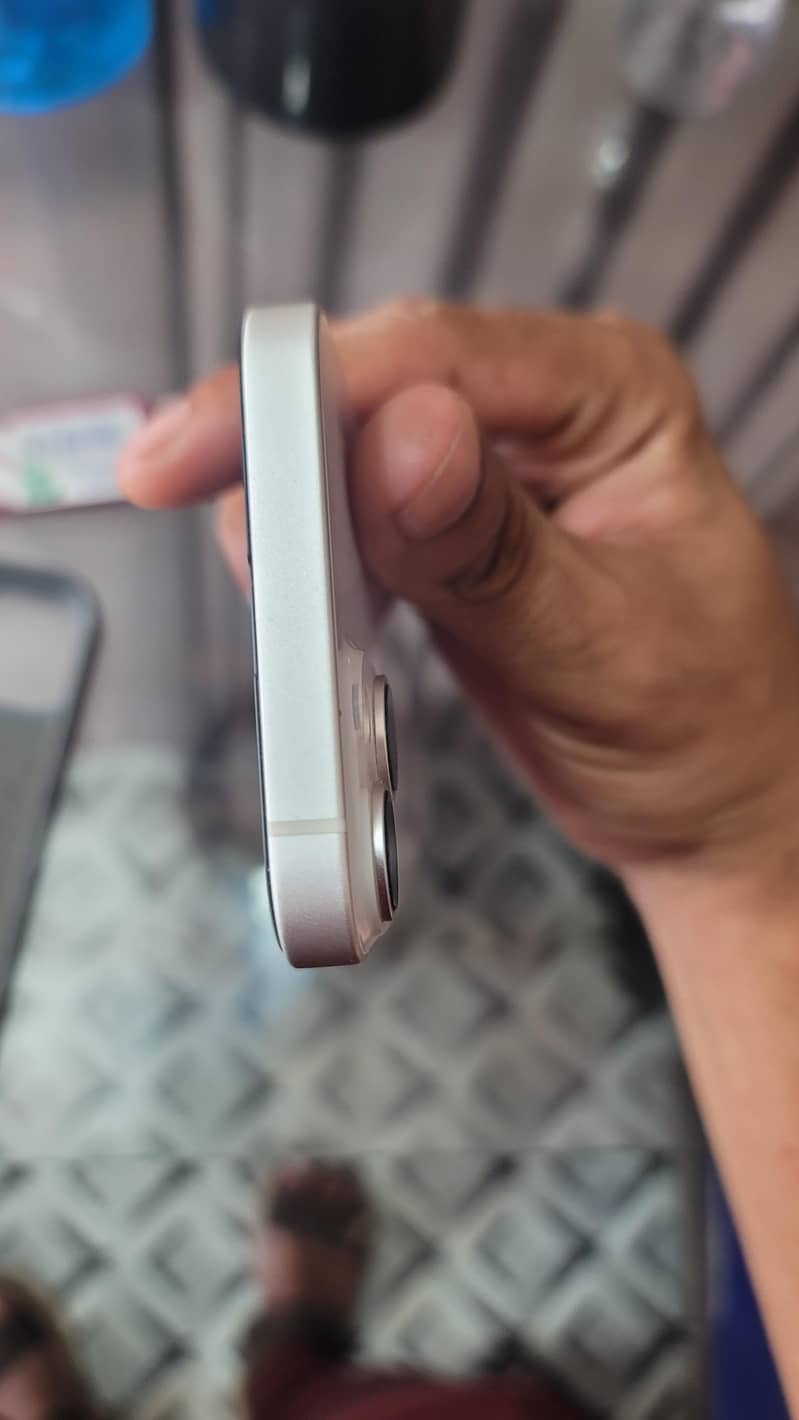 Apple iPhone 14 5