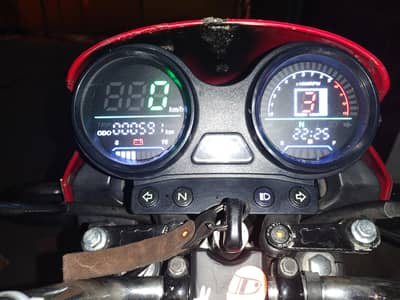 Honda 125 deluxe  total pack sirf 21000 chal ha