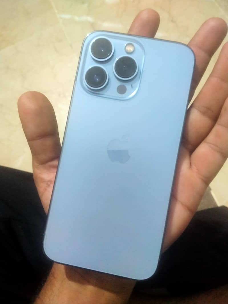 Apple iPhone 13 Pro 0