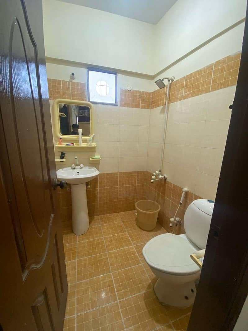 3 Bed DD, 4 Attached Baths, 4