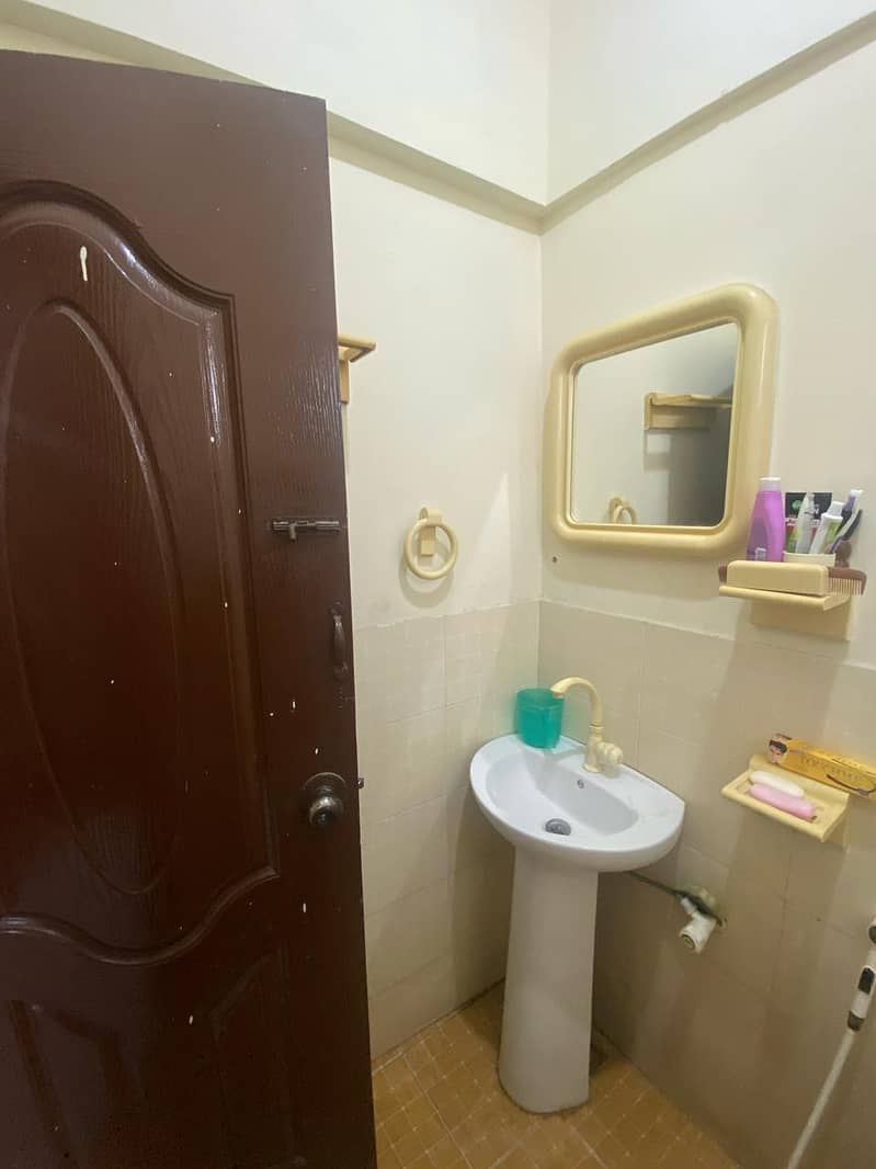 3 Bed DD, 4 Attached Baths, 7