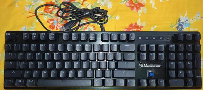 BLOODY B820R-LIGHT STRIKE RGB ANIMATION GAMING KEYBOARD & MOUSE A90
