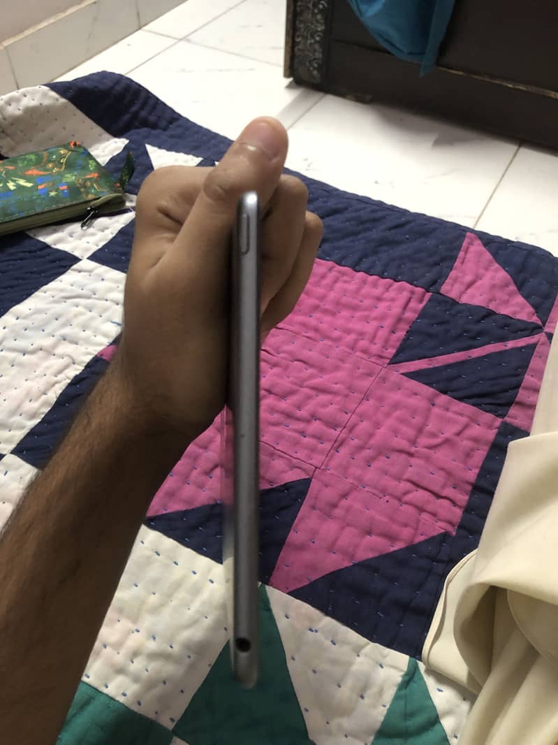 iPad mini (5) 4