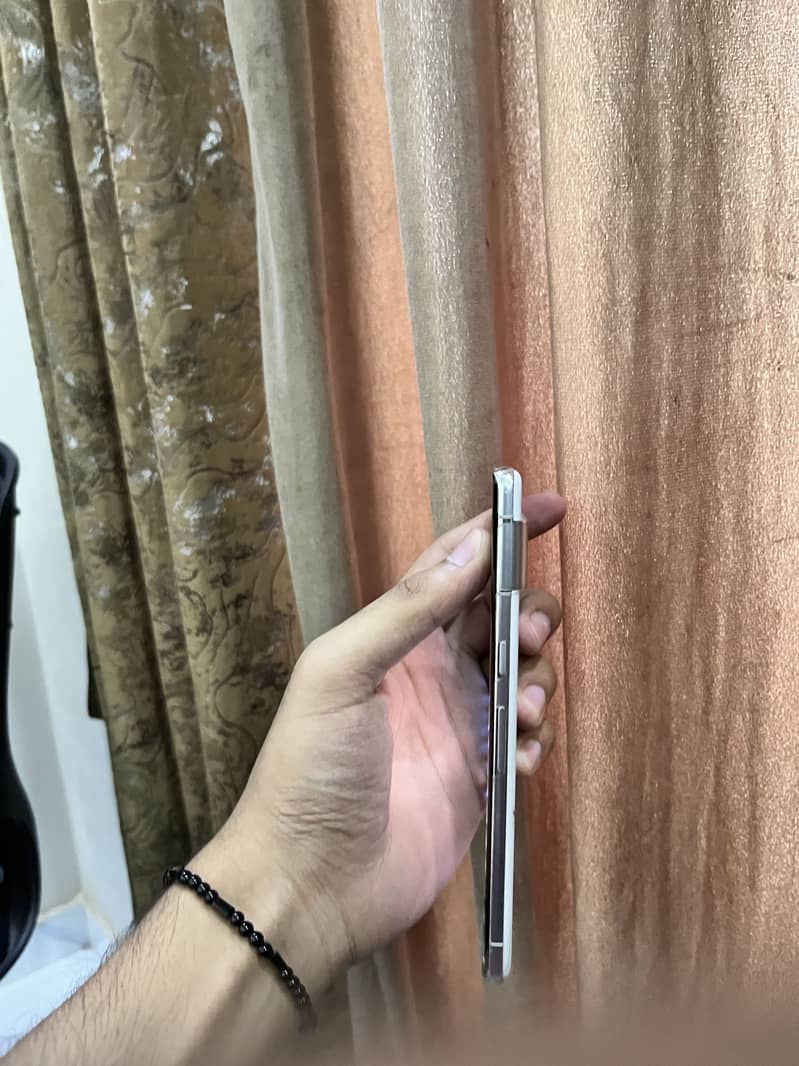 Google Pixel 7 Pro 6