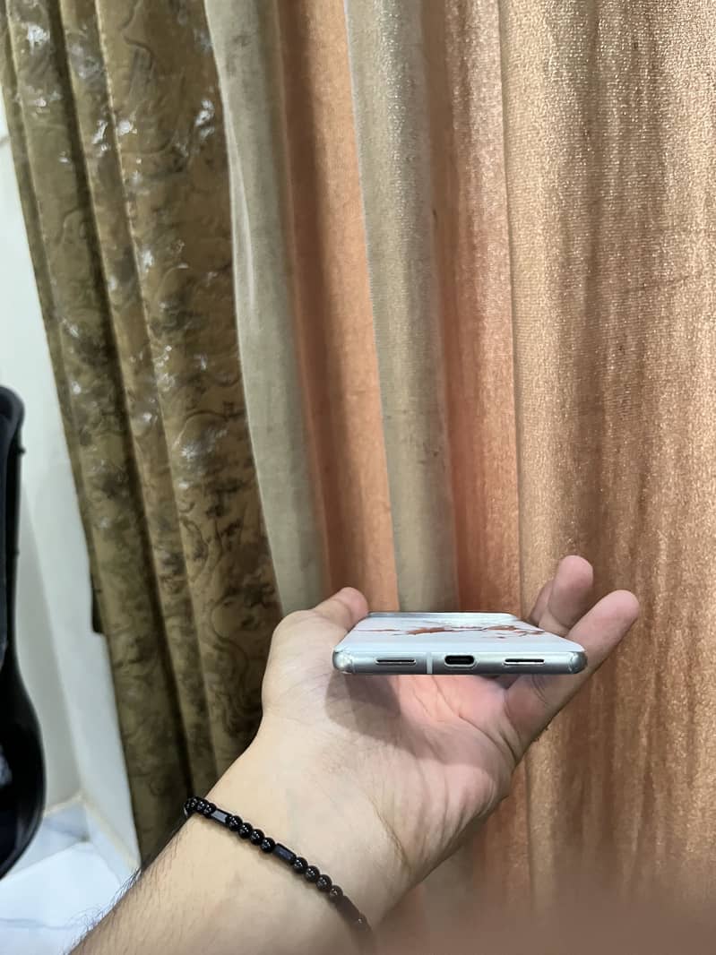 Google Pixel 7 Pro 8