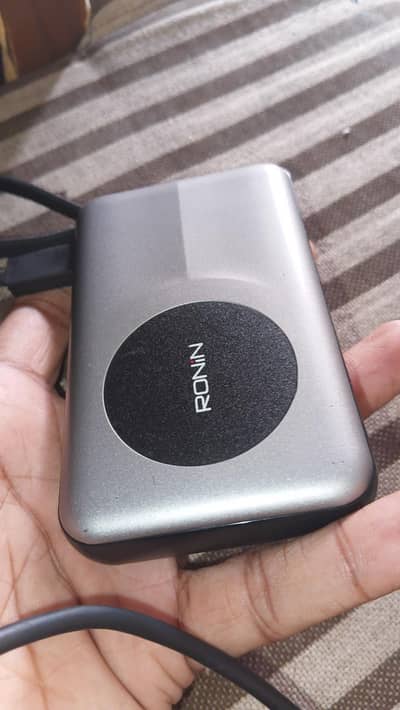 Ronin Synergy R-4060 Power Bank [10,000mAh, Wireless Charging]