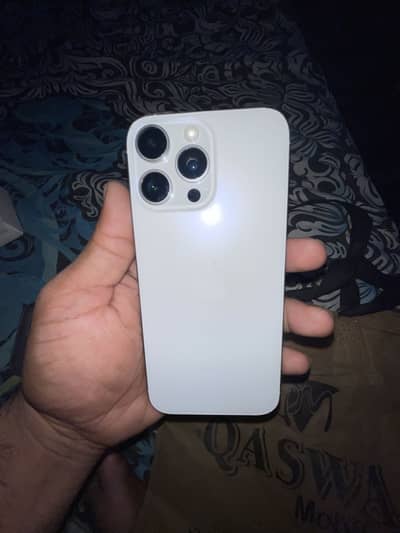 iPhone 16 Pro Max JV