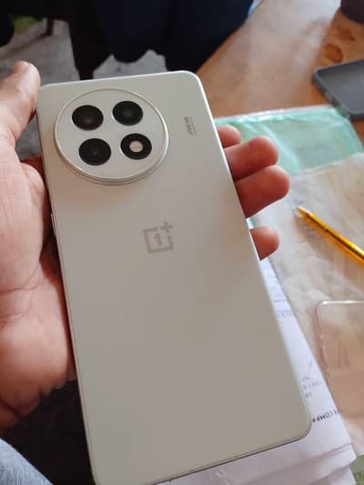 OnePlus 13R / Ace 5