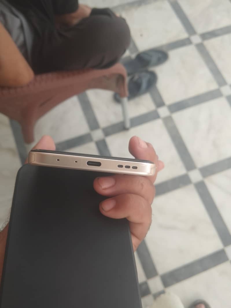 OPPO A6 1