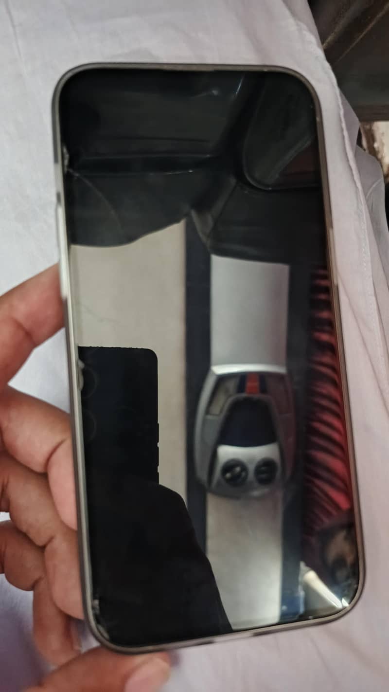 Apple iPhone 15 Pro Max 1