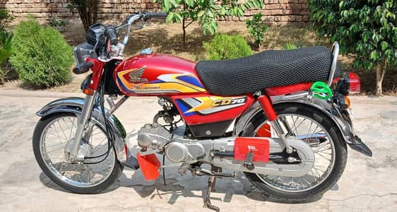 Honda CD70| Fresh Condition| One Handed Use| Model 2025|